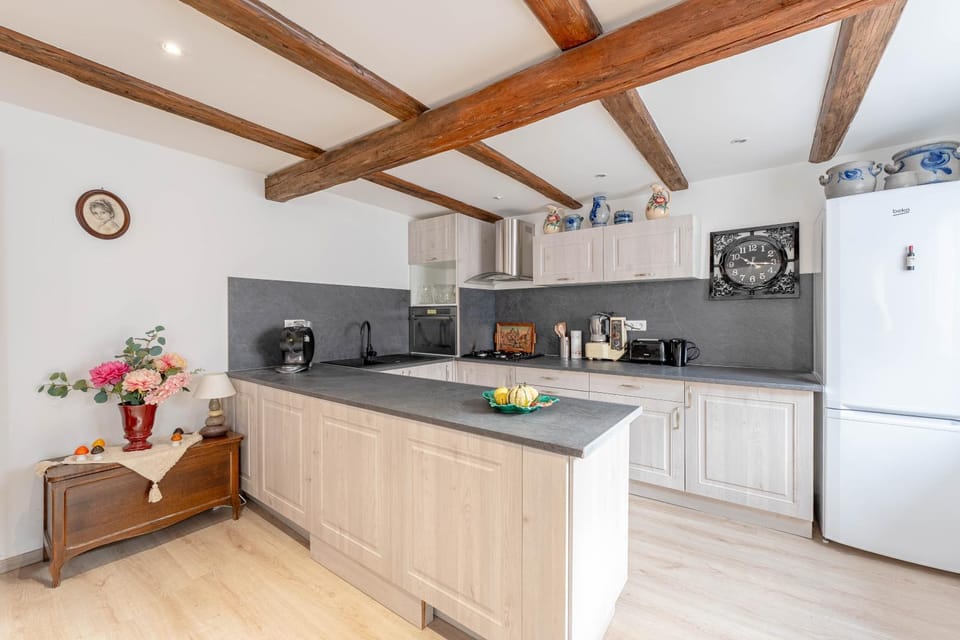 Coffee/tea facilities, kitchen