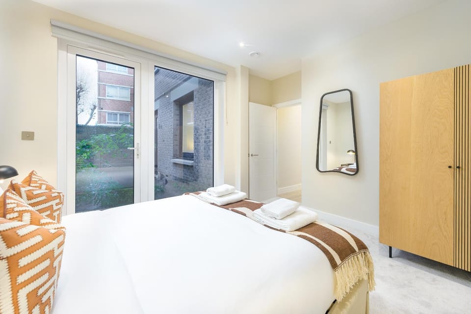VESTO Tower Bridge Apartment in London Borough of Southwark