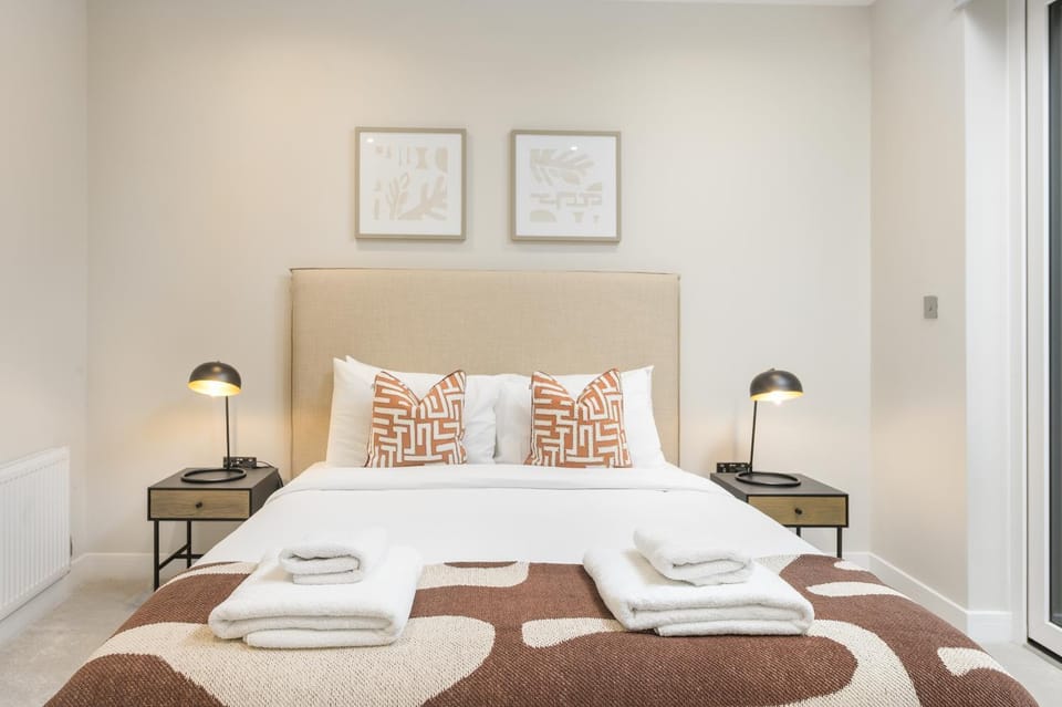 VESTO Tower Bridge Apartment in London Borough of Southwark