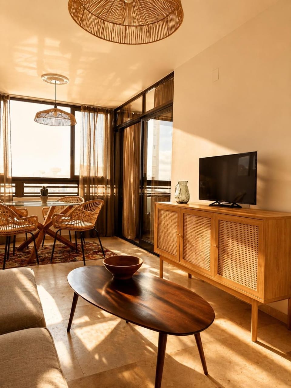Communal lounge/ TV room, TV and multimedia, Living room, Dining area, soundproof