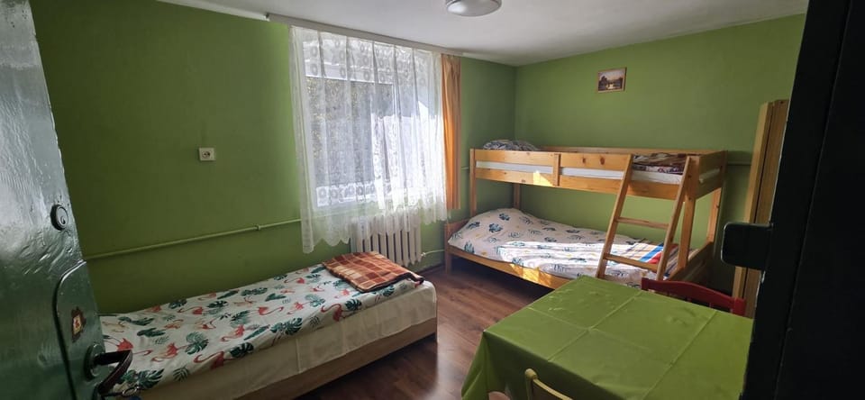 Niepubliczne Szkolne Schronisko Młodzieżowe Lubawka Hostel in Lower Silesian Voivodeship