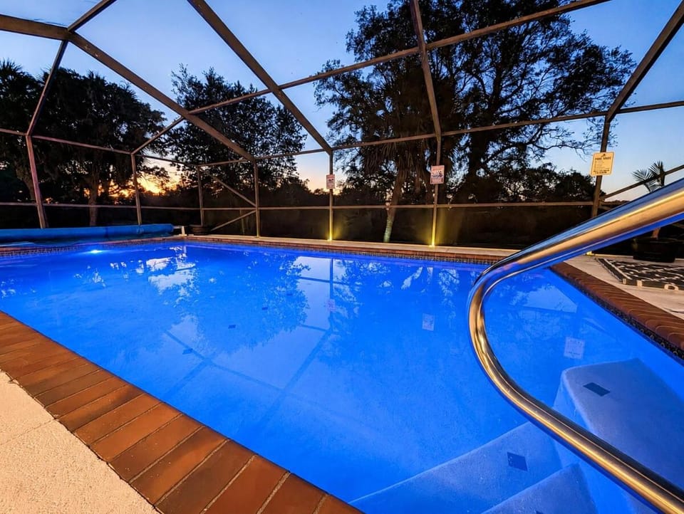Pool view, Swimming pool, Sunset
