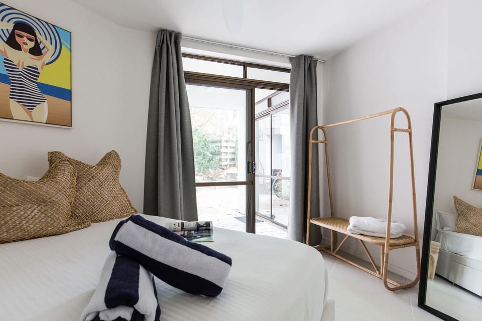 Two bedroom beach bungalow Nature lodge in Noosa Heads