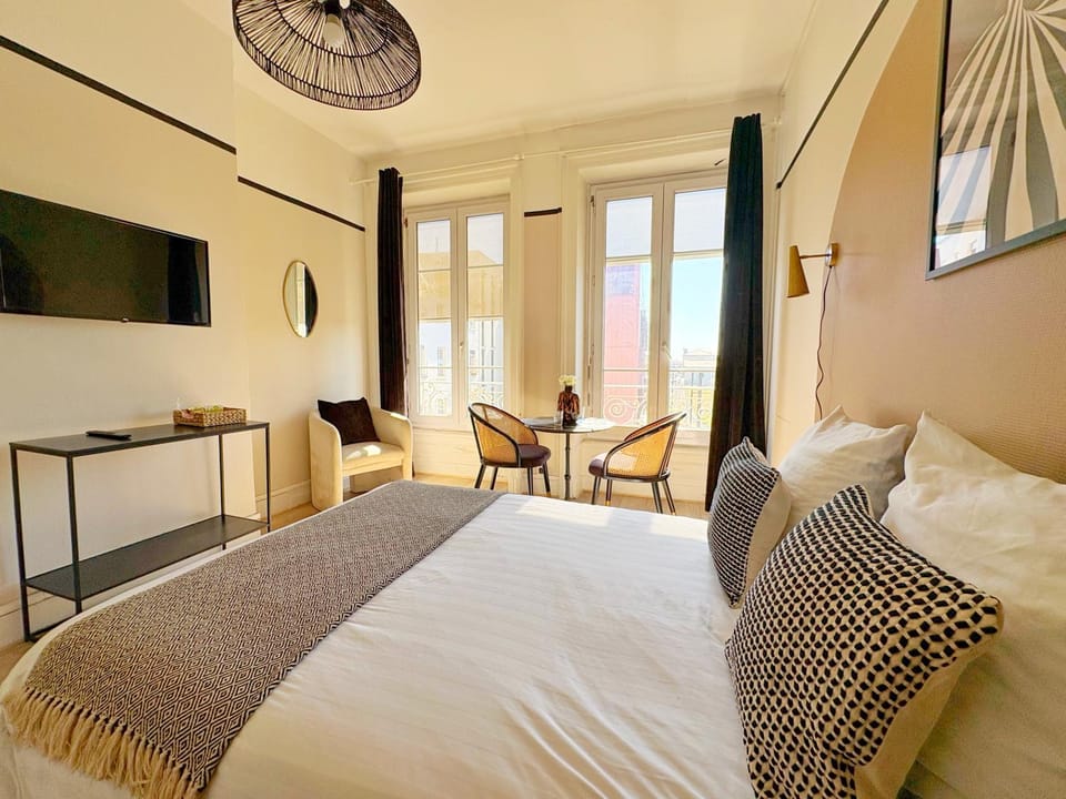 Suite Athene Apartment in Lyon