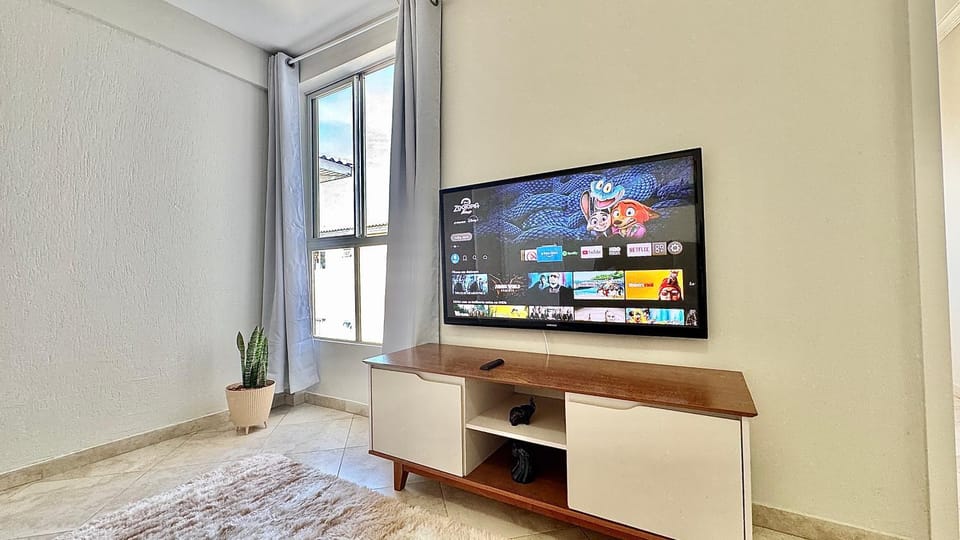 Communal lounge/ TV room, TV and multimedia, Evening entertainment