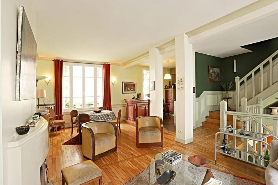 My Beautiful House With a Garden in Paris Apartment in Paris