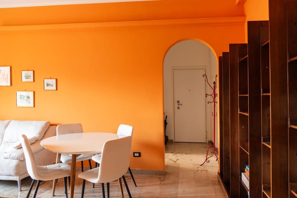 Youhosty - Skyline View San Donato Apartment in San Donato Milanese