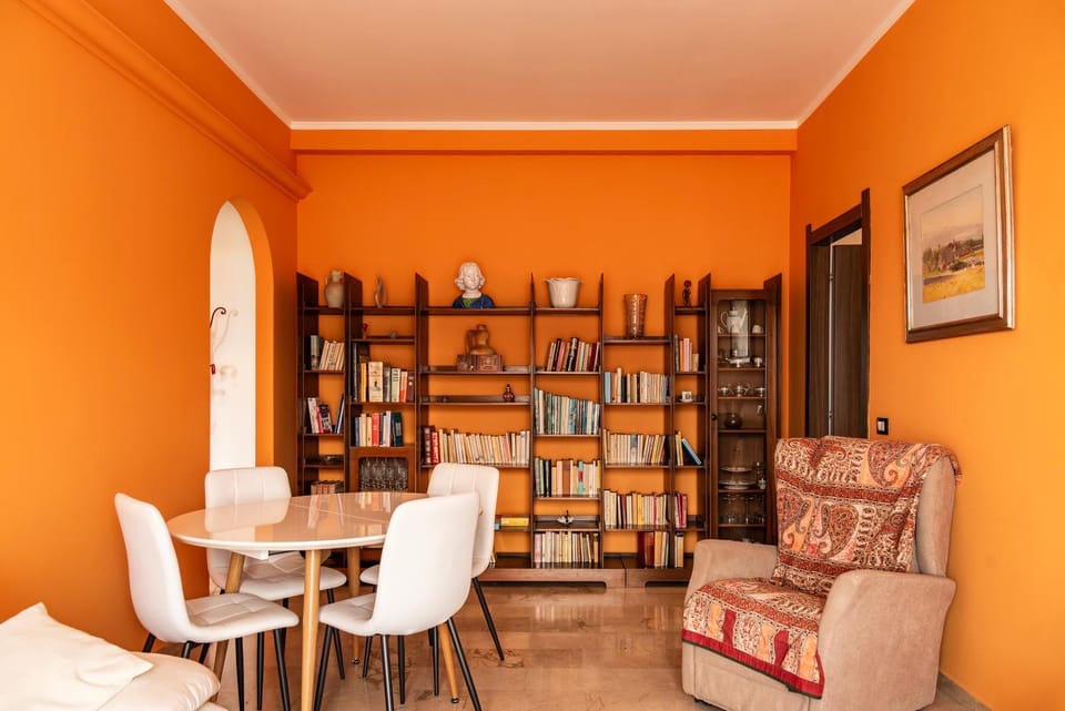 Youhosty - Skyline View San Donato Apartment in San Donato Milanese