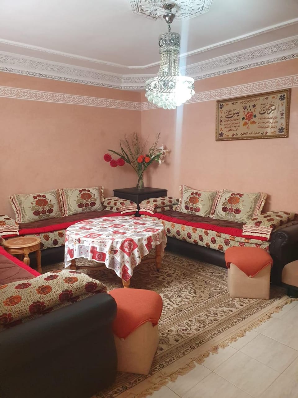 Communal lounge/ TV room, Living room, Seating area