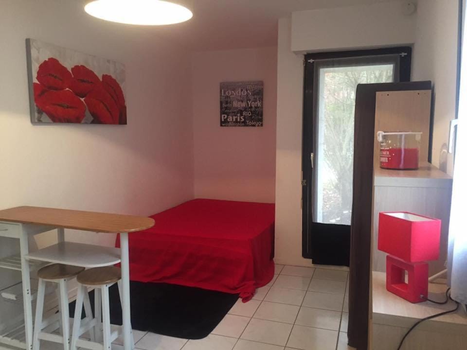 Lorient confortable studio emplacement idéal Apartment in Lorient