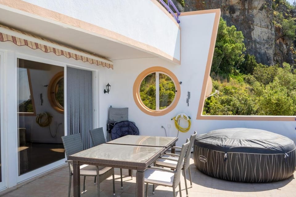 Cantinho Tropical Apartment in Sesimbra