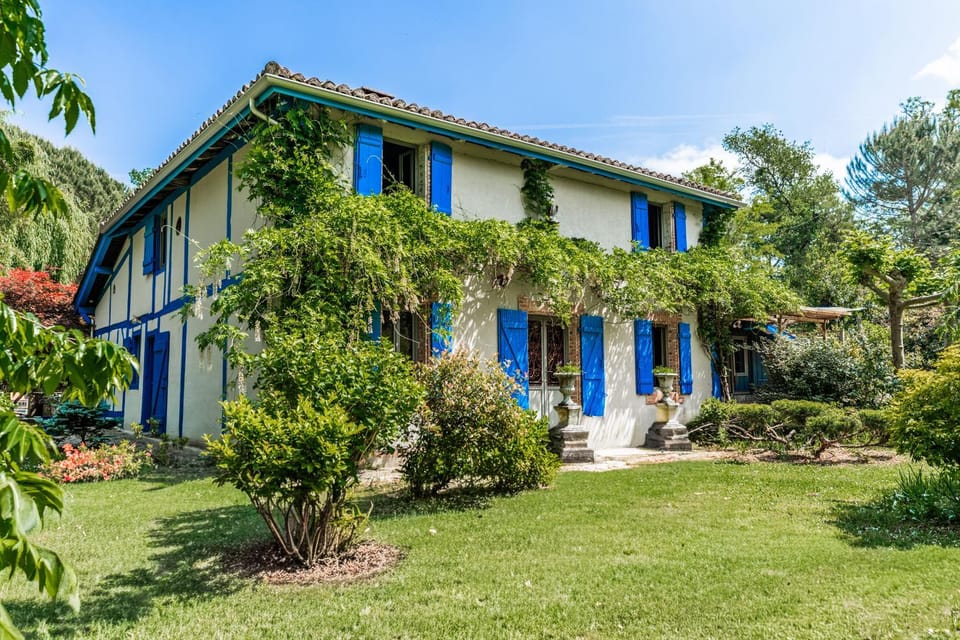Moulin de Lassalle Bed and Breakfast in Léon