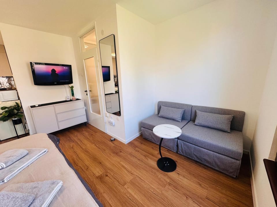 Studio Apartma Vera by Tanja Gerdak Izola Apartment in Slovenia