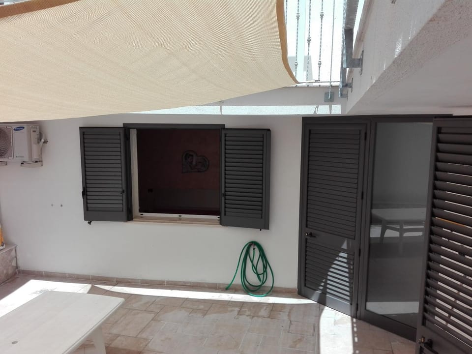 Inner courtyard view