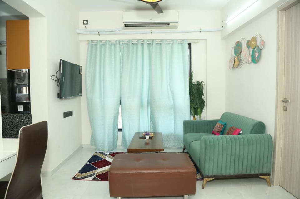 TV and multimedia, Seating area