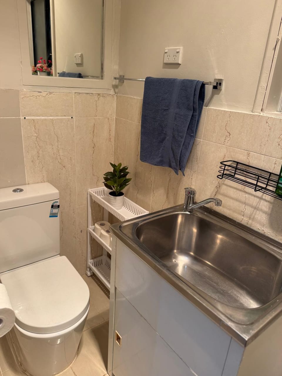 Separate Private Room to stay in Sydney Region Bed and Breakfast in Sydney