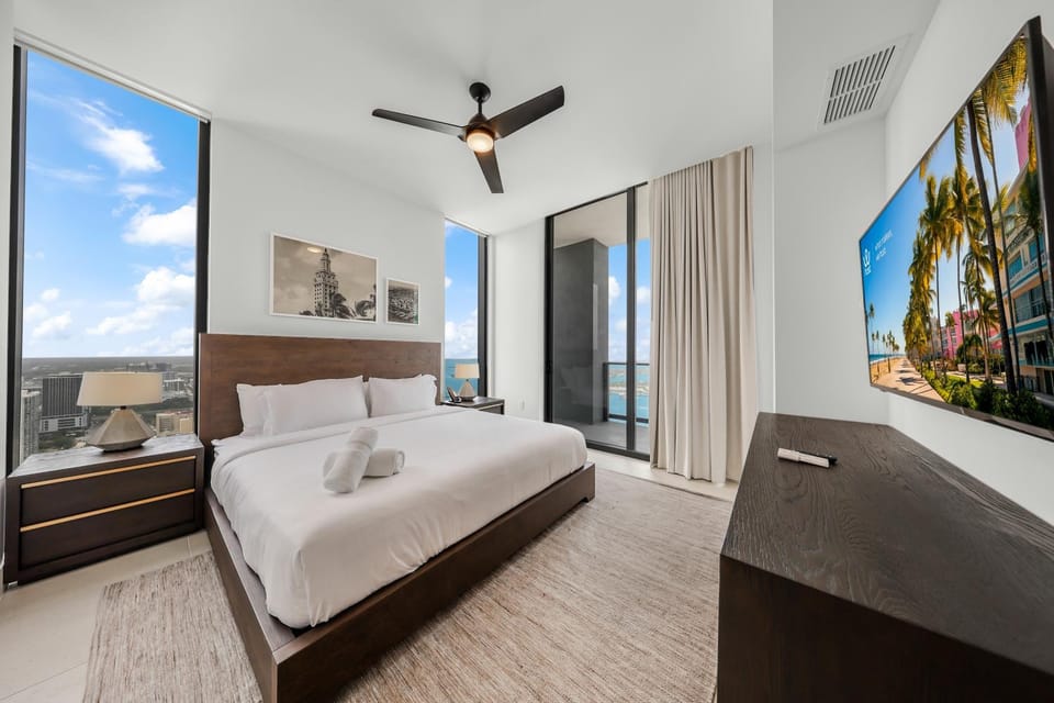 Bed, Bedroom