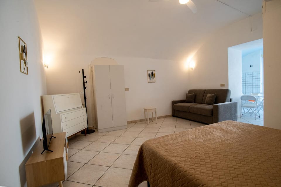 TV and multimedia, Living room, Photo of the whole room, Seating area