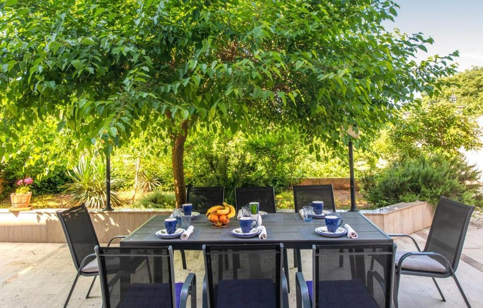 Patio, Day, Garden view