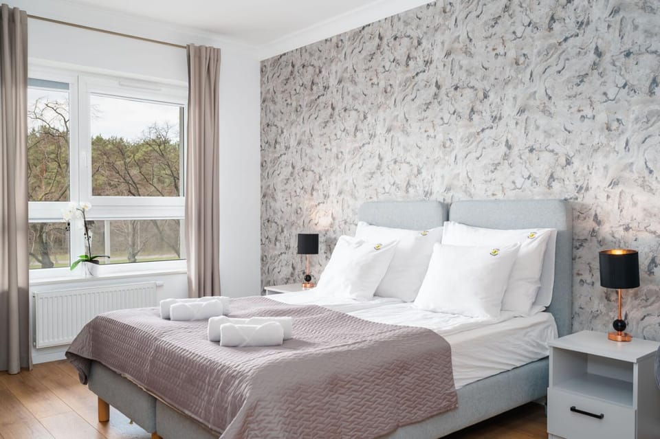 Bed, View (from property/room), Photo of the whole room, Bedroom, towels