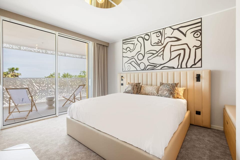 Vibes Resort Brand-new studio with rooftop pool Naturist Village House in Agde