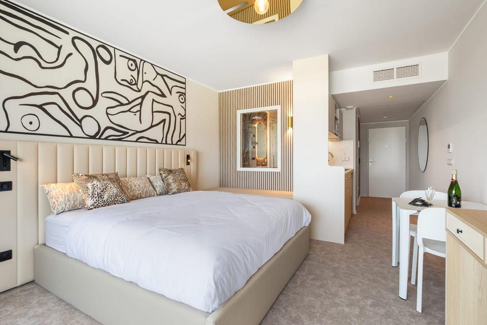 Vibes Resort Brand-new studio with rooftop pool Naturist Village House in Agde