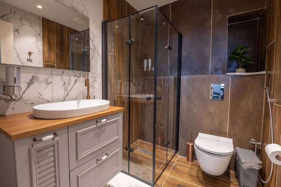 Shower, Toilet, Bathroom