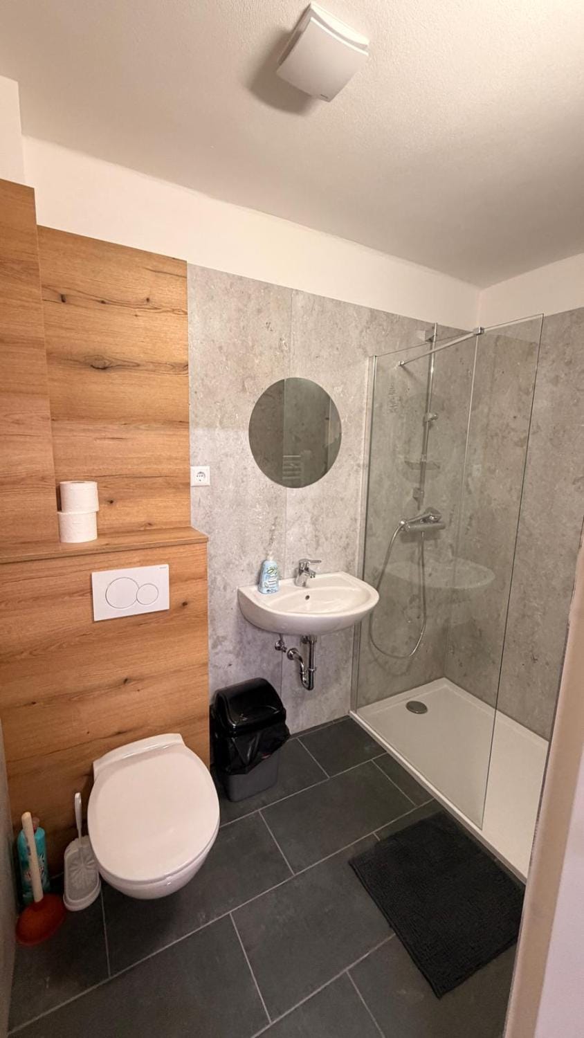 Shower, Toilet, Bathroom