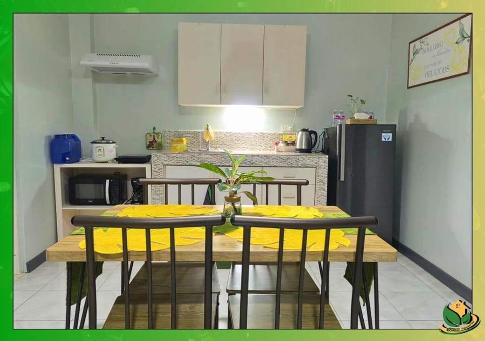 Family-Friendly Transient in PPC - Richkizz Apartment in Puerto Princesa