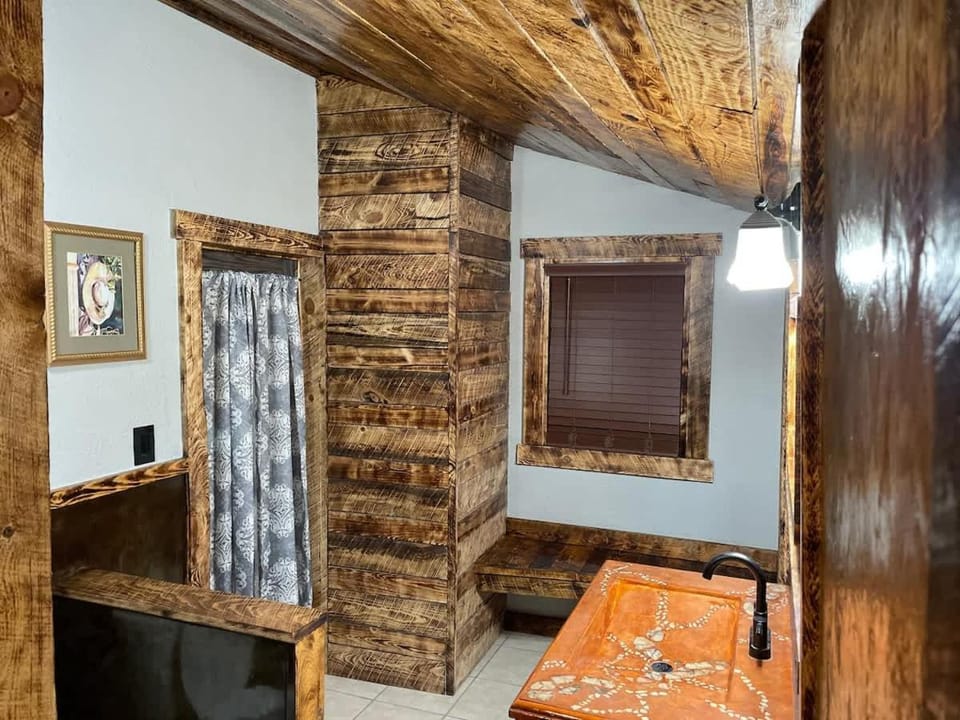 The Miner's Getaway in Lead SD House in Lead