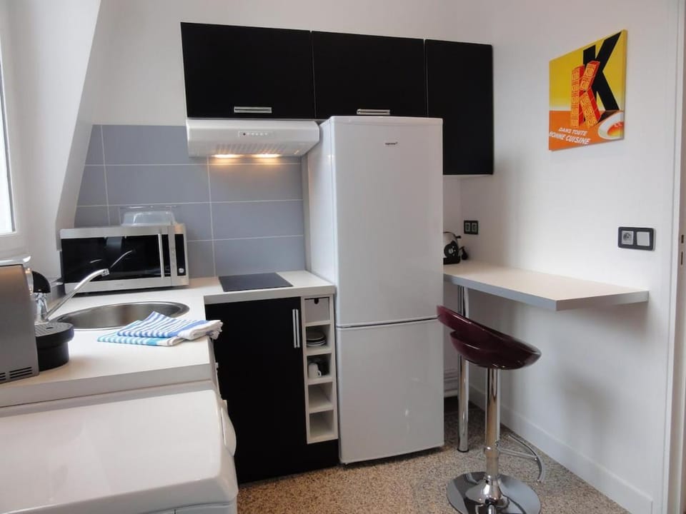 AGENCE MOMENT' APART Flower Tower Apartment in Lille