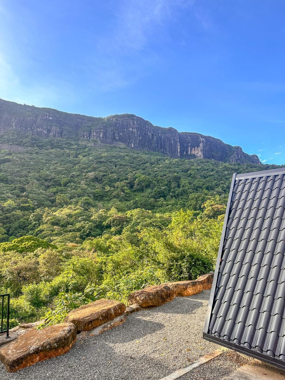 Riverston Basecamp Bed and Breakfast in Central Province
