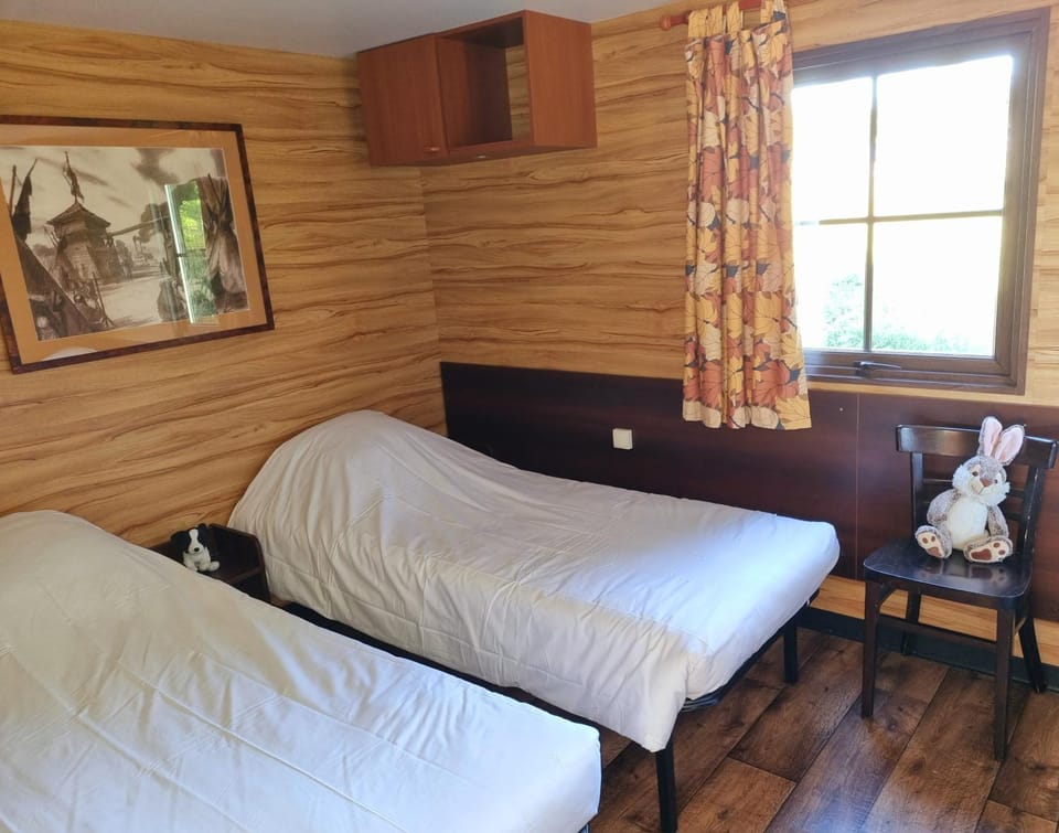 Parc- Camping de Coullons Campground/ 
RV Resort in Centre-Val de Loire