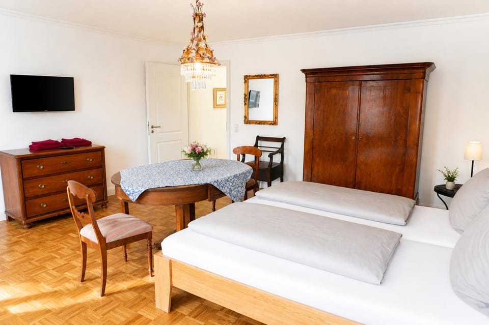 Kielmeyerhaus Ferienwohnung Chardonnay Apartment in Esslingen