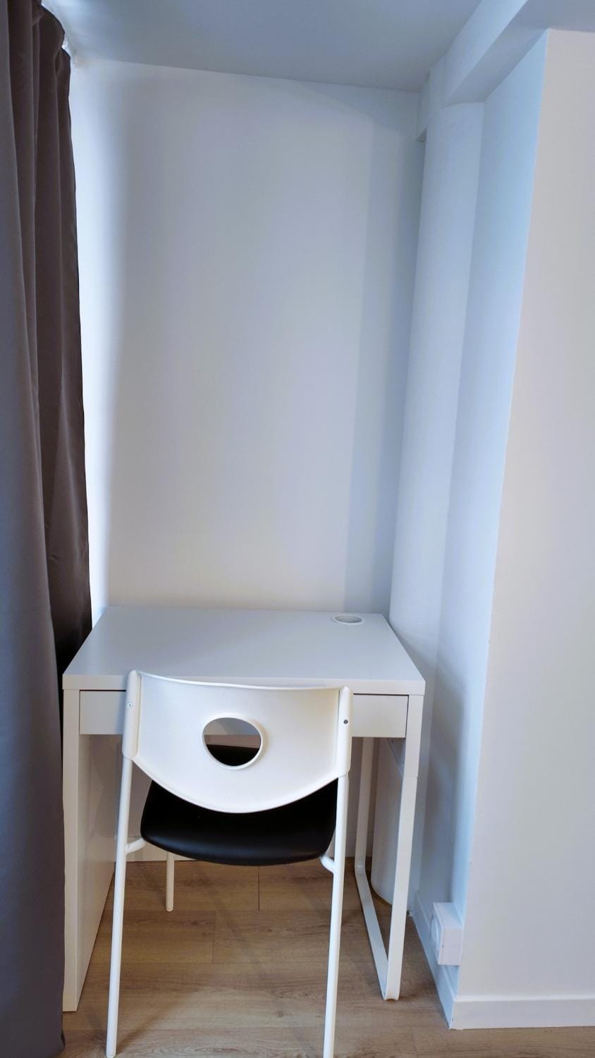 Le studio du square, au coeur de la ville Apartment in Grenoble
