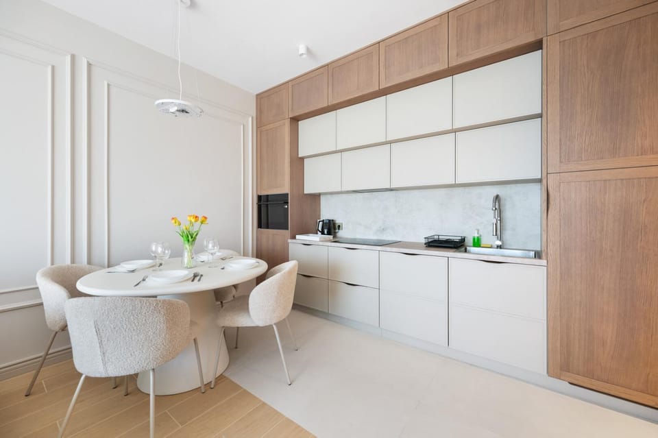 TV and multimedia, Kitchen or kitchenette, Dining area