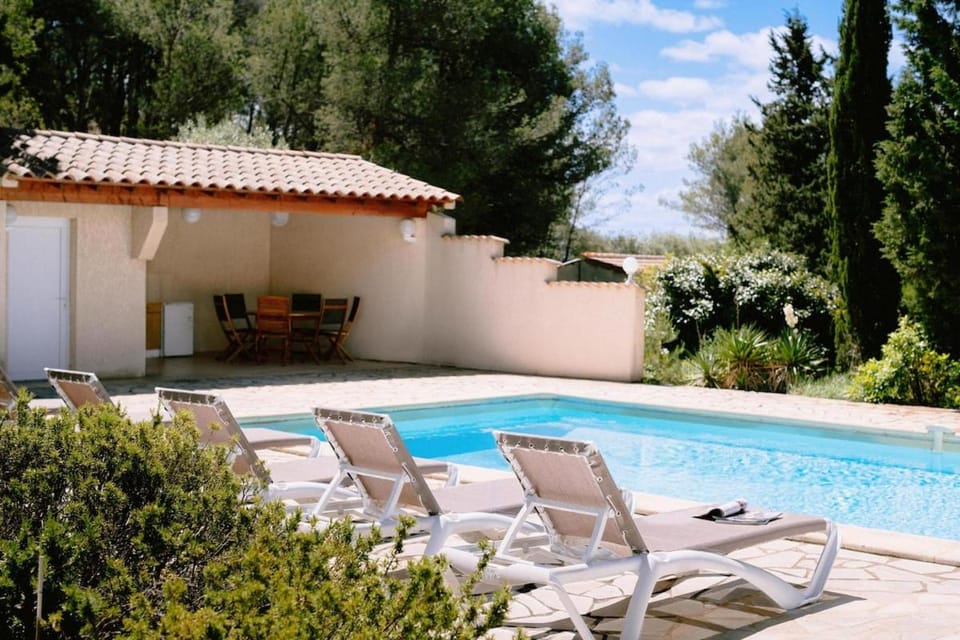 Villa La Mancha - 8 persons with pool in a nice French village Villa in Occitanie