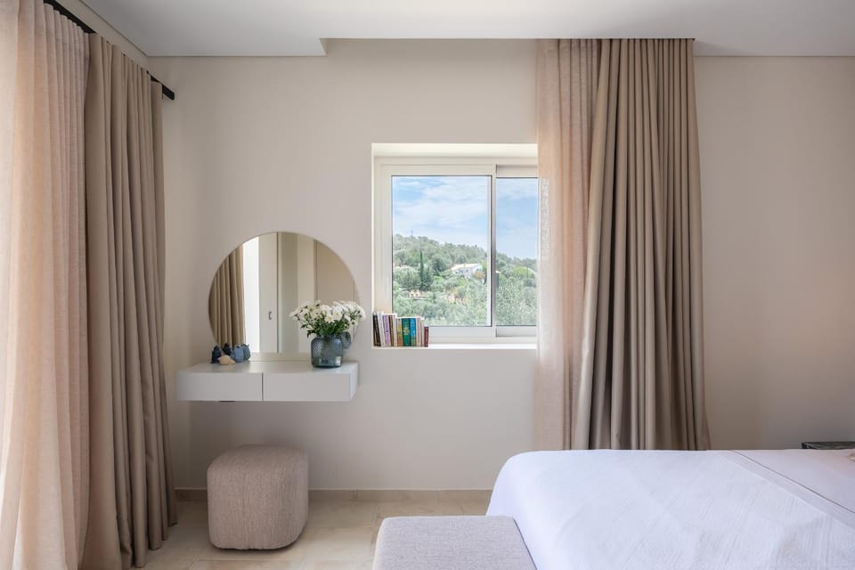 Bedroom, soundproof