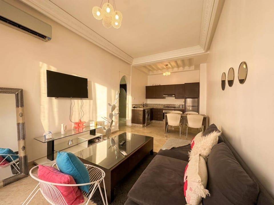 Apartment, heart of Gueliz, ideal for vacations, pool Apartment in Marrakesh