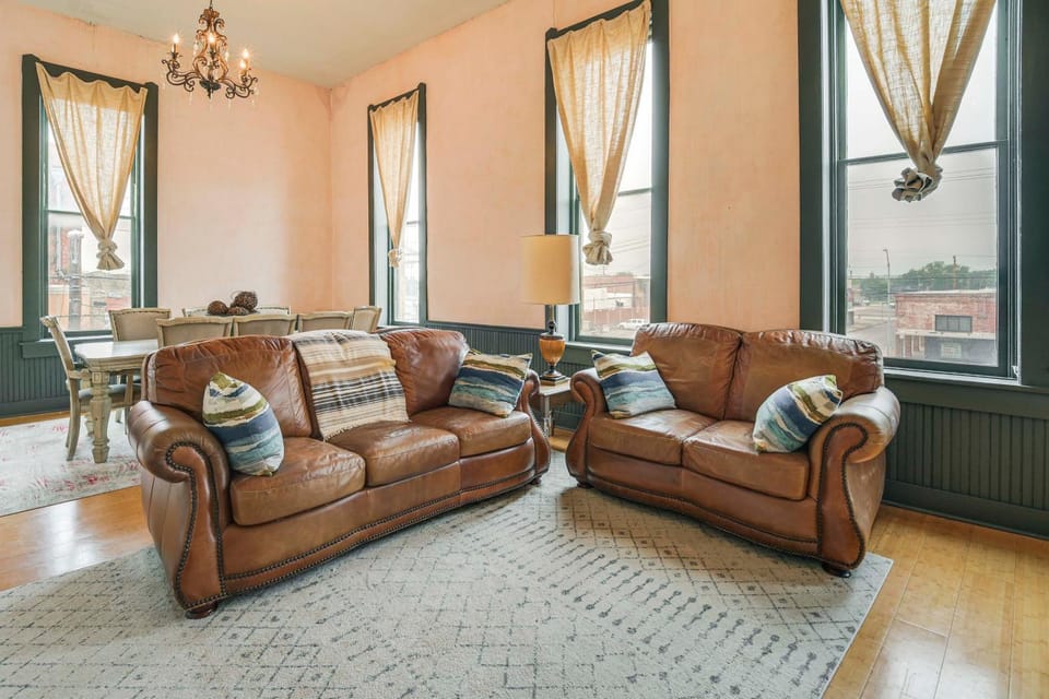 Walk to Events & Dining: Updated Brownwood Apt House in Brownwood