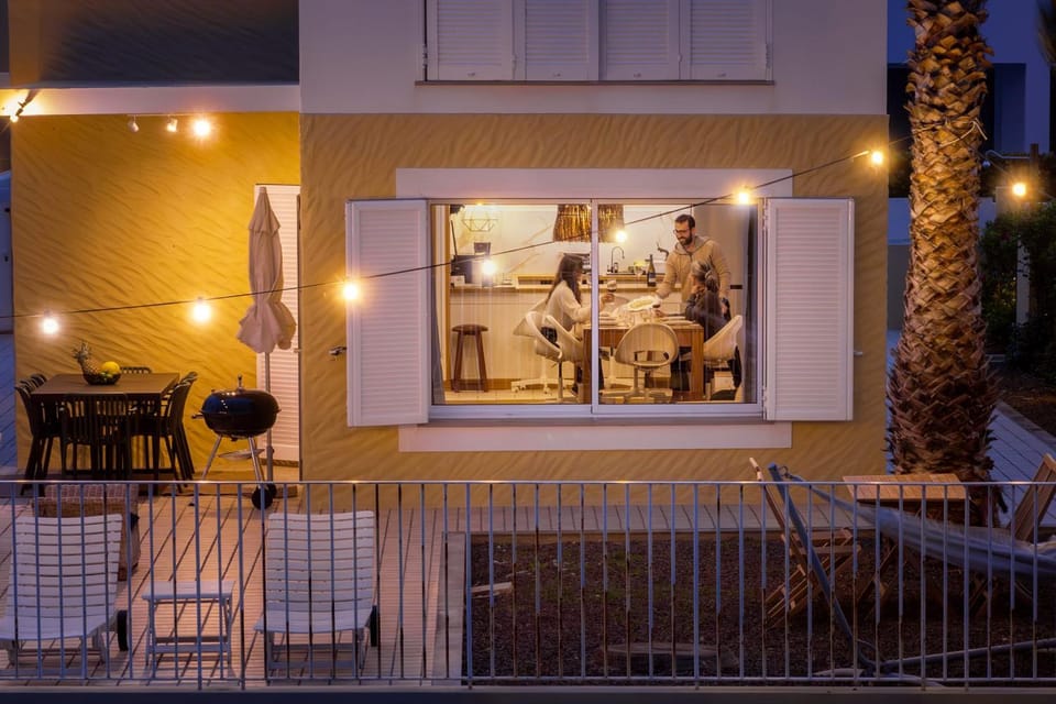 Night, BBQ facilities