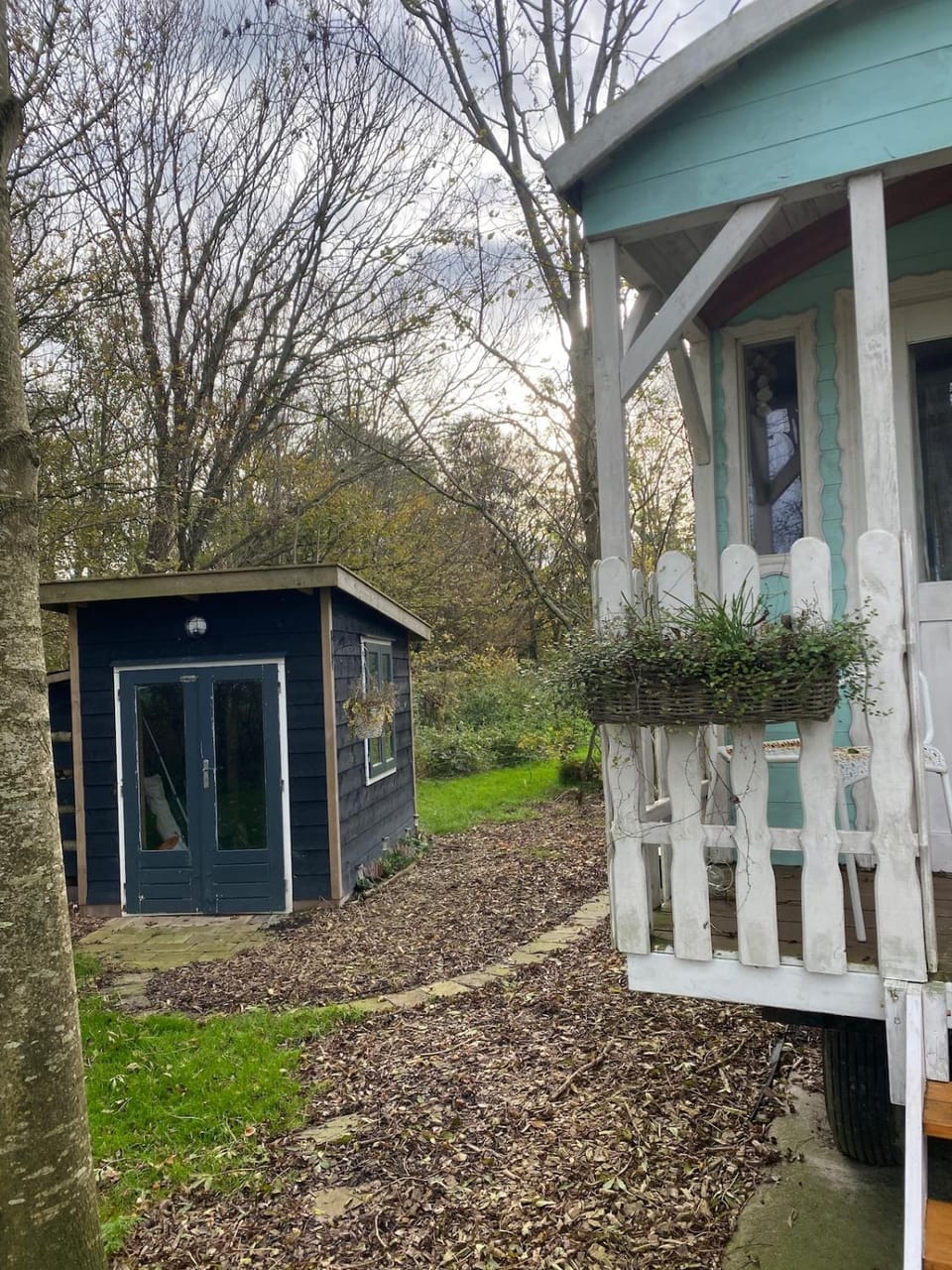 Pipowagen Utewyn Chalet in Friesland, Netherlands