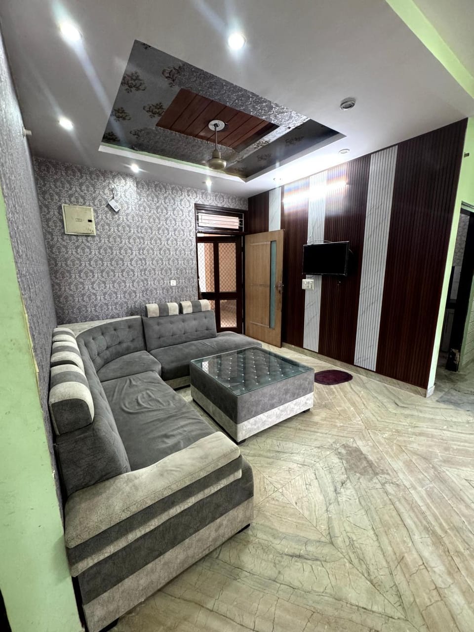 Luxury Airy Retreat Apartment in Jaipur