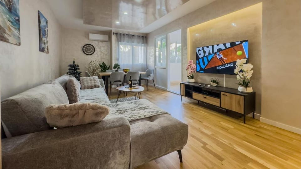 Azure Residence Tivat Two Bedroom Luxury Apartment Apartment in Kotor Municipality
