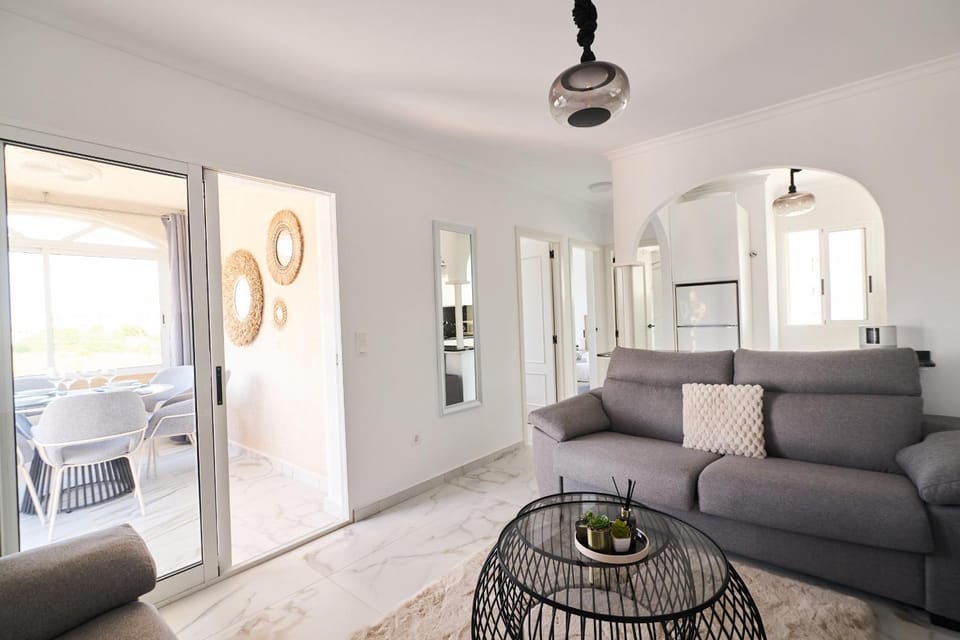 081 Design Style- Alicante Holiday House in Torrevieja