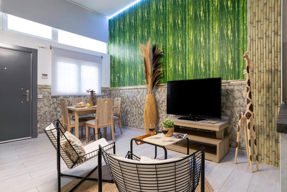 TV and multimedia, Living room, Dining area