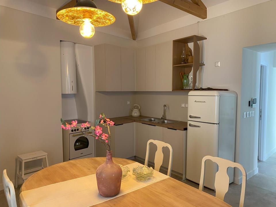 Hercules Historic Apartments Apartment in Euboea