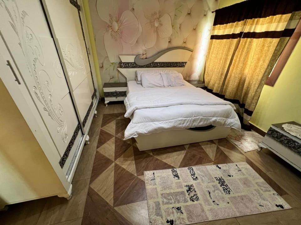 شقه كورنيش المعادي Apartment in Cairo Governorate