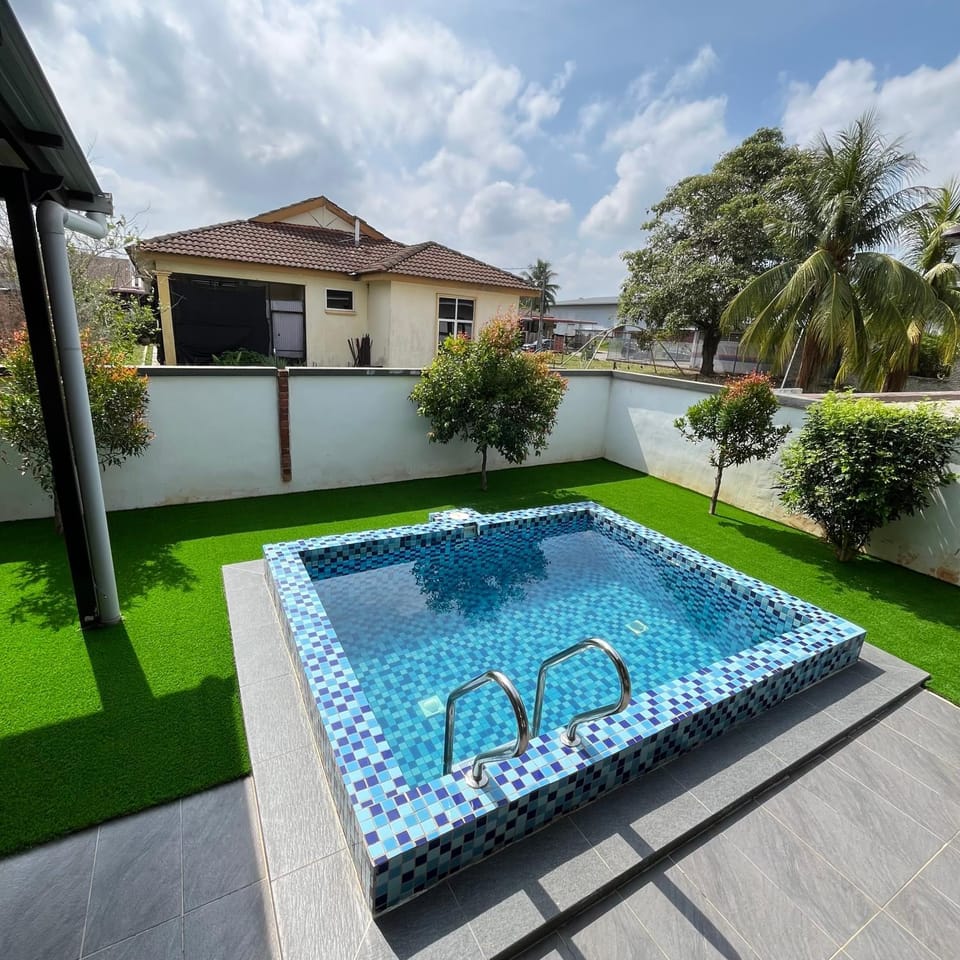 Garden, Pool view, Swimming pool