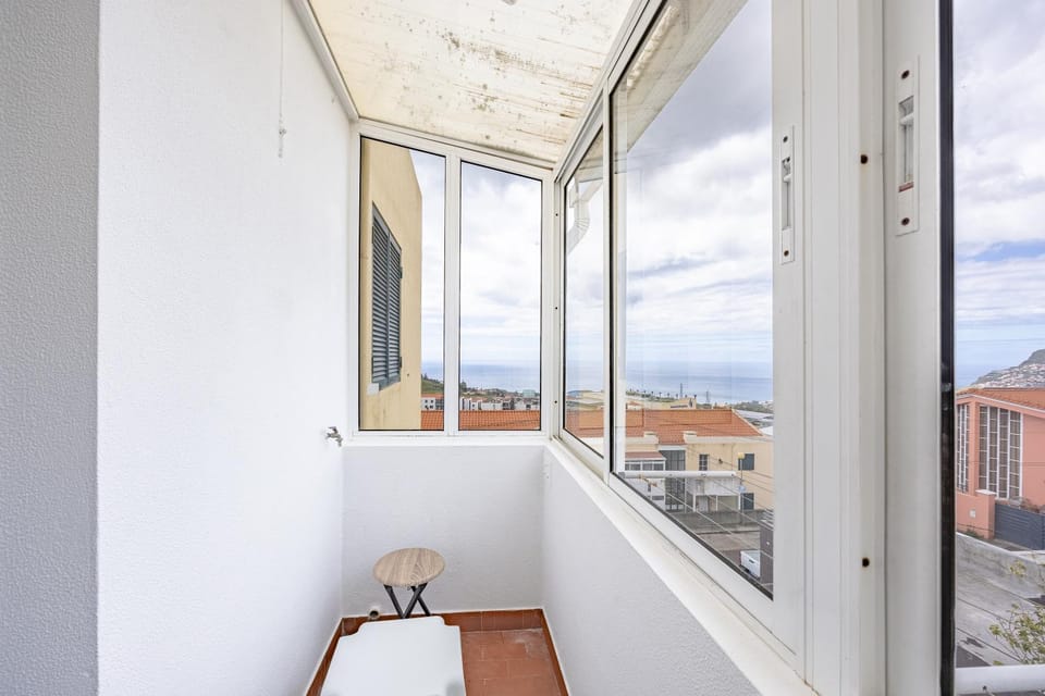 Blue Sky By YOUR KEY MADEIRA Apartment in Funchal